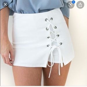 White envelope skort